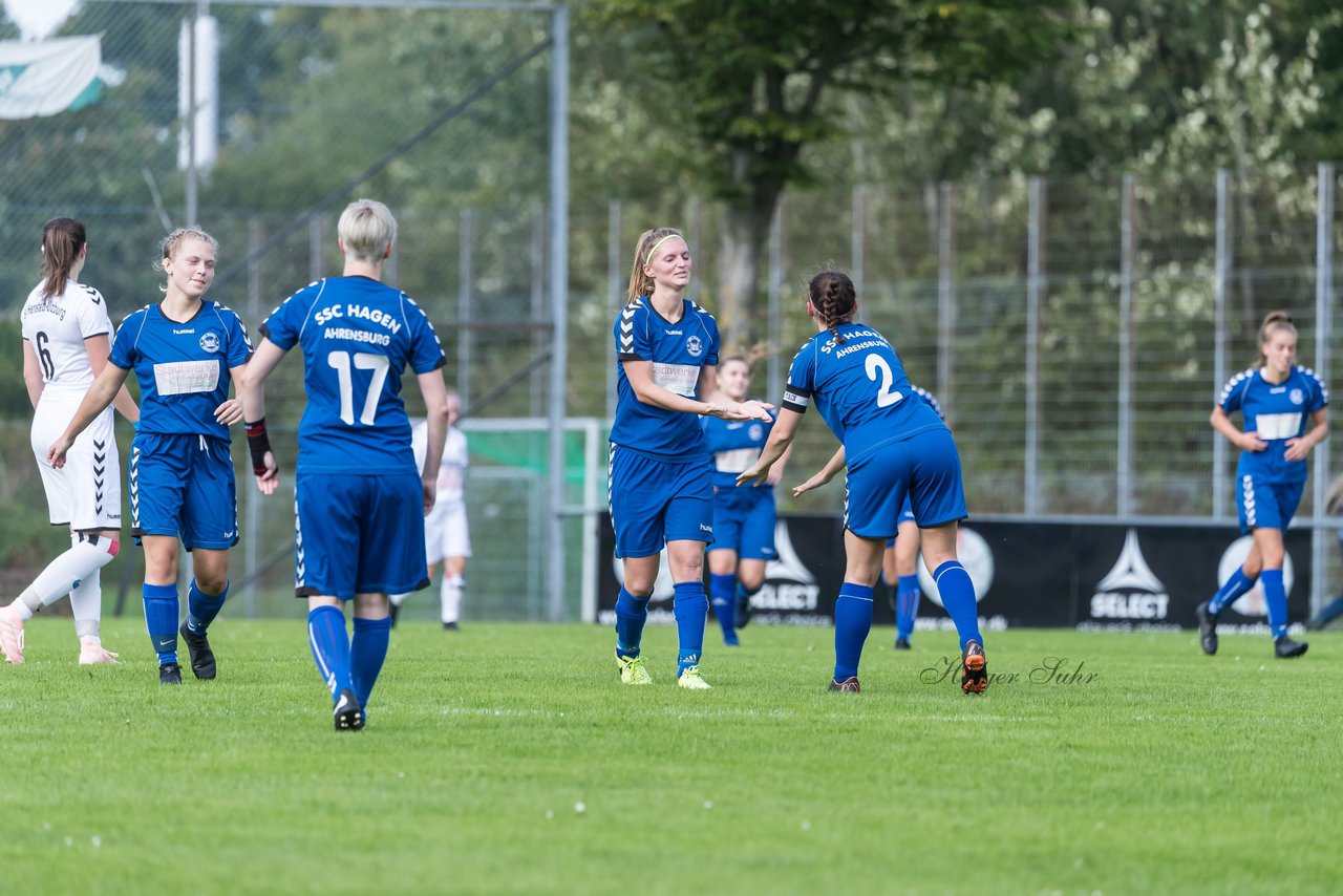 Bild 178 - F SV Henstedt Ulzburg II - SSC Hagen Ahrensburg : Ergebnis: 0:4